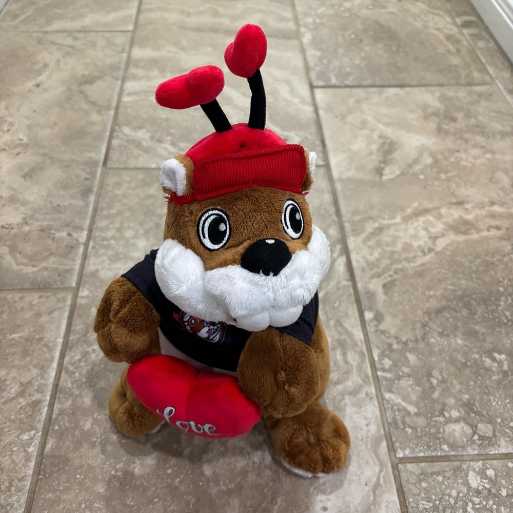 2025 Buc-ee's Valentine Beaver Plush "Love is in‎ the Air" Bucees